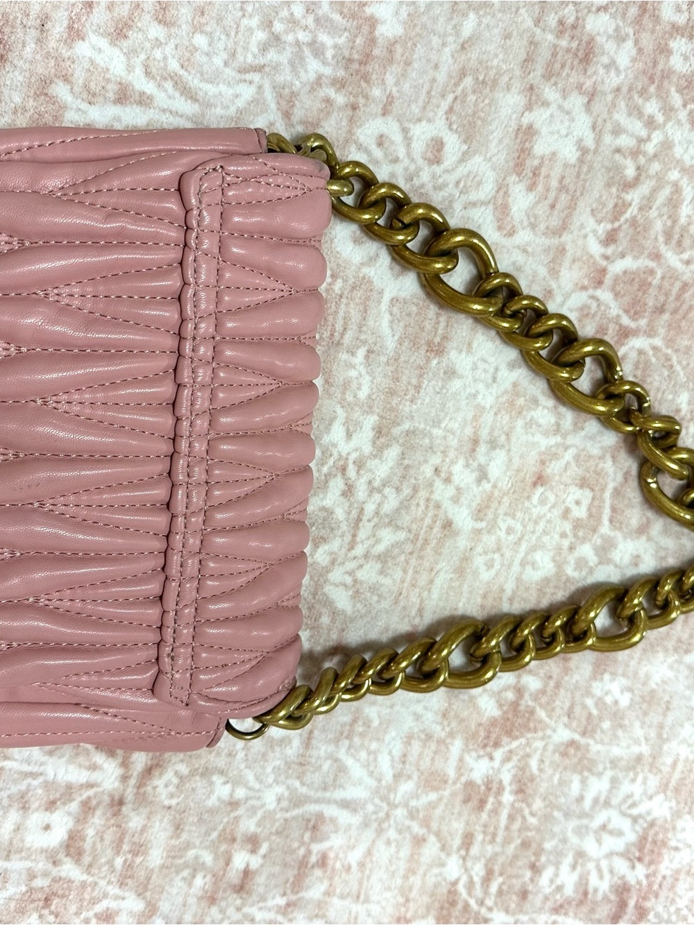 Quilted Leather ⚜️ Pink Golden Chain Bag - Picture 9 of 12